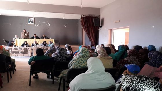 Rencontre de communication entre les membres de l’Association Alhanane et les veuves bénéficiaires de l’association.